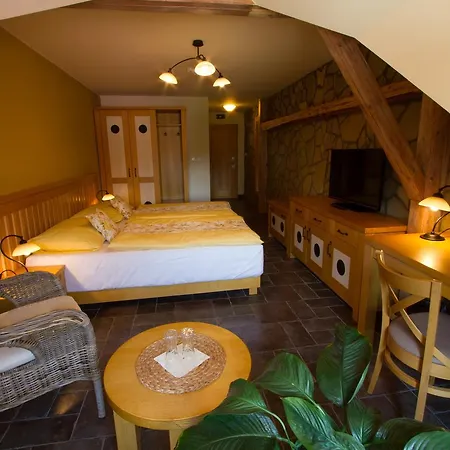 Hotel A Restaurace Palfrig 3*