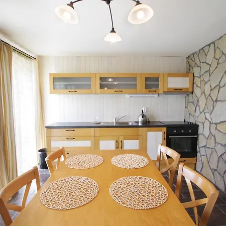 A Restaurace Palfrig מלון 3*