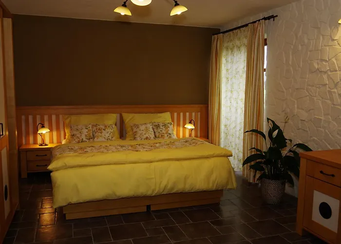 Hotel A Restaurace Palfrig